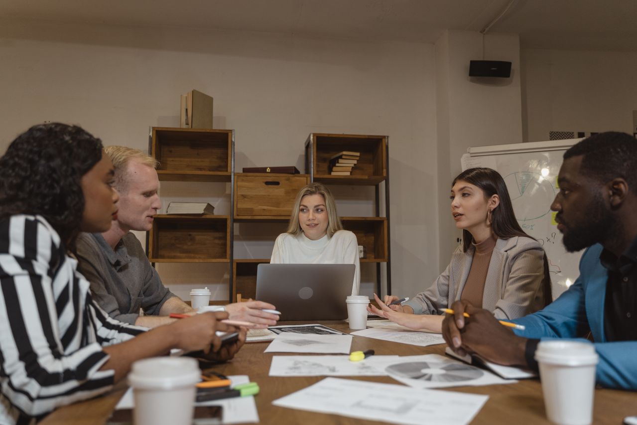 L'équipe Axion Strategy & Finance en réunion stratégique